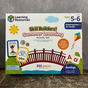 Skill Builders! Summer Learning Activity Set 252 Pieces Ages 5-6 Reading Math